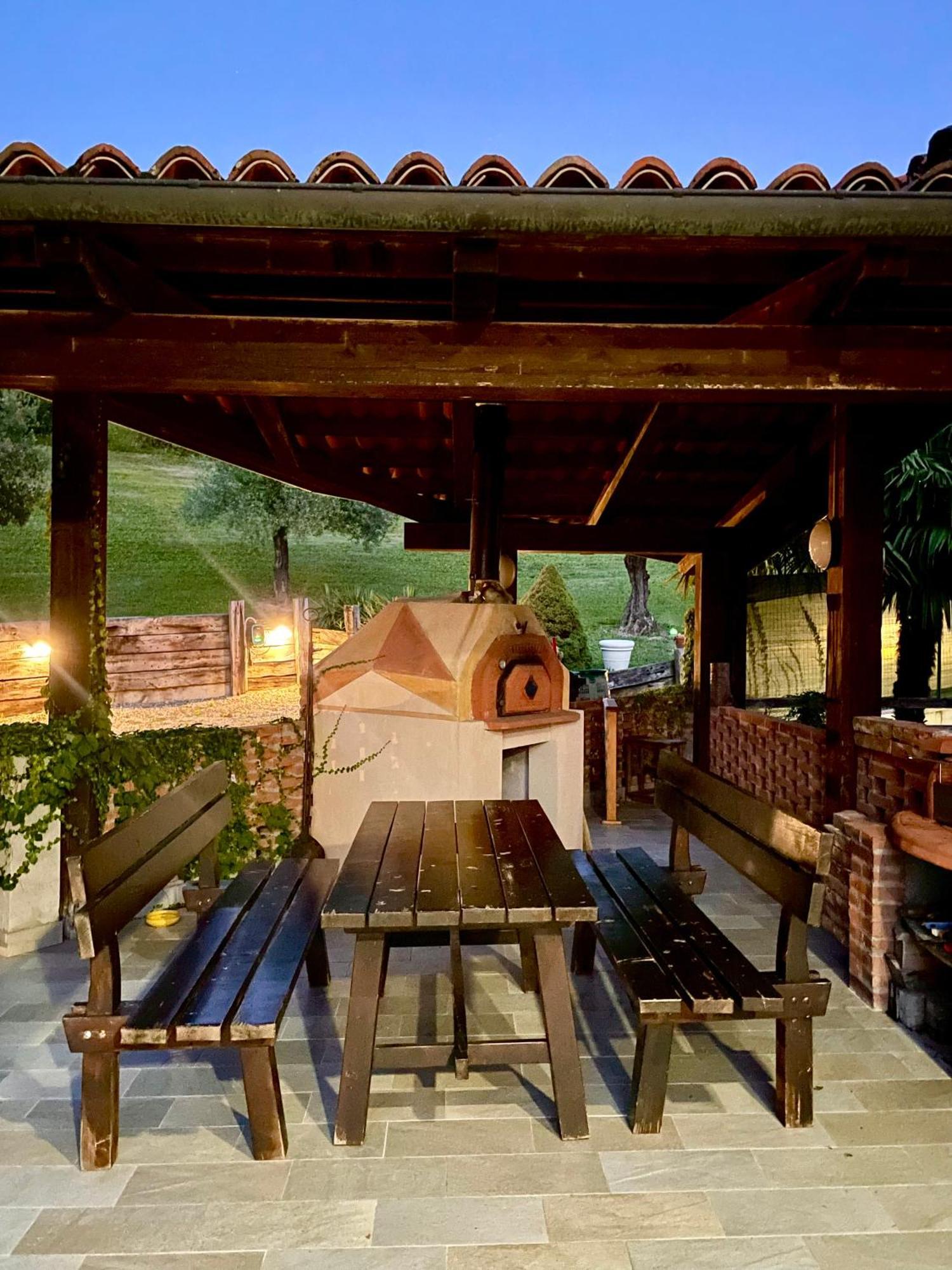 Casa Del Canta Borgomale Exteriör bild